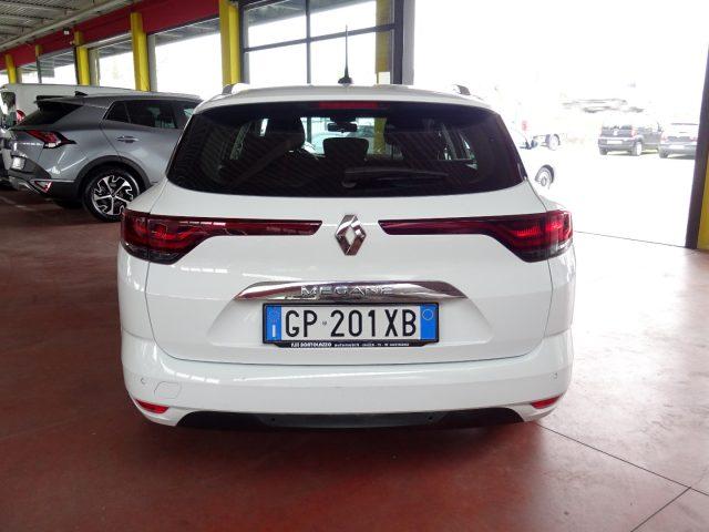 RENAULT Megane Sporter Blue dCi 115 CV EDC Equilibre N1 Autocarro