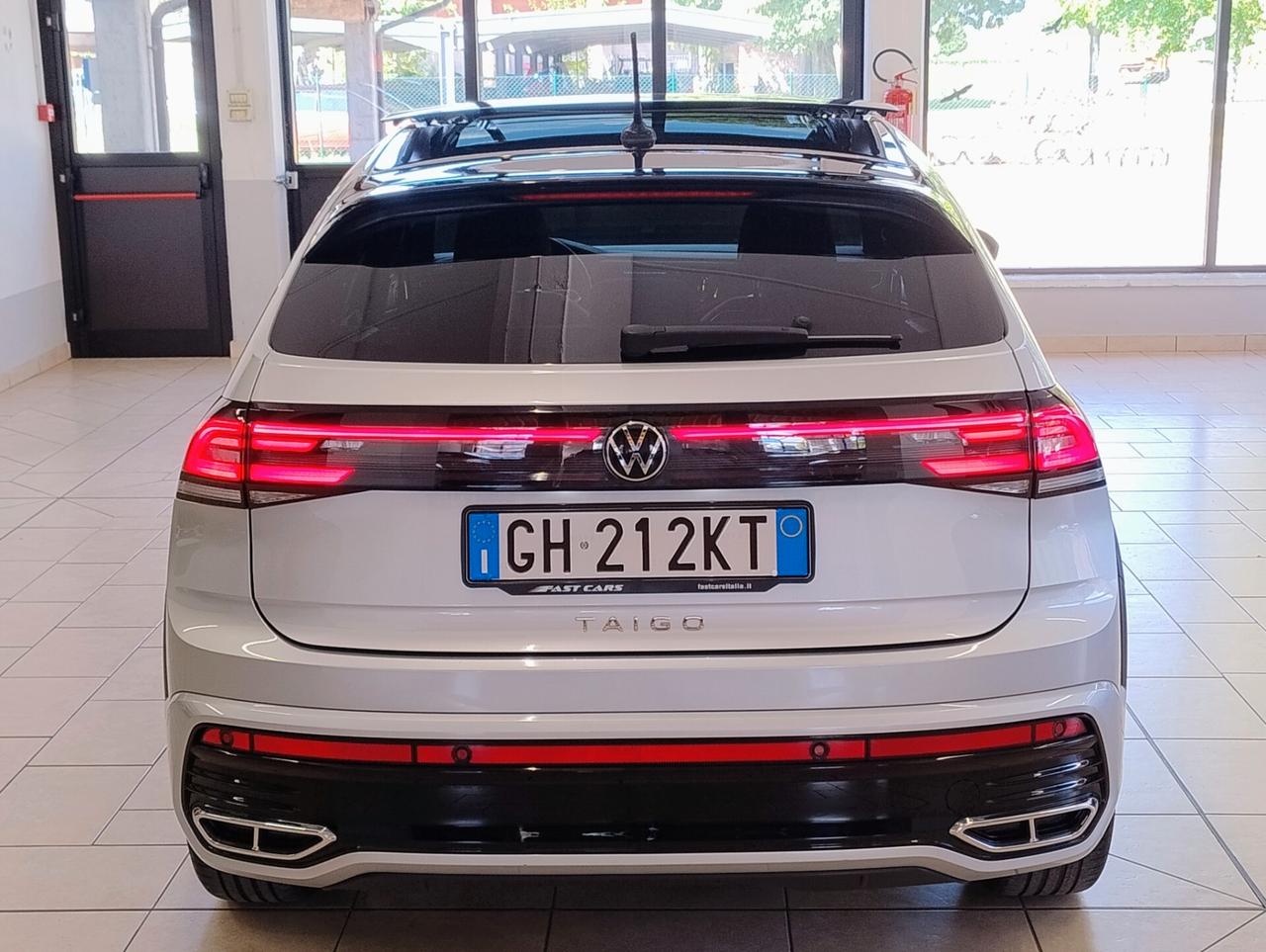 VOLKSWAGEN Taigo 1.0 TSI 110 CV R-Line TETTO IQLIGHT CARPLAY