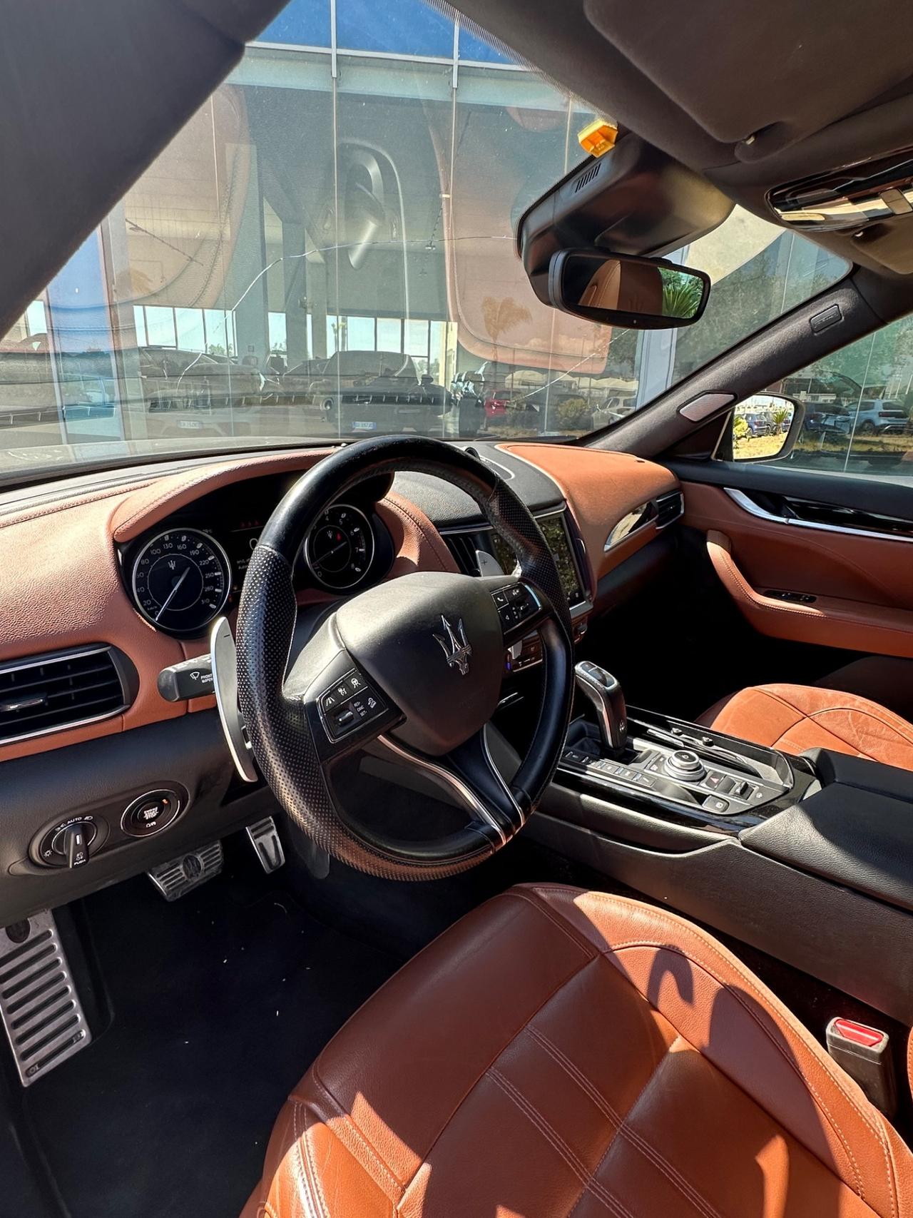 Maserati Levante GT Anticipo €13.000 pagamento personalizzato