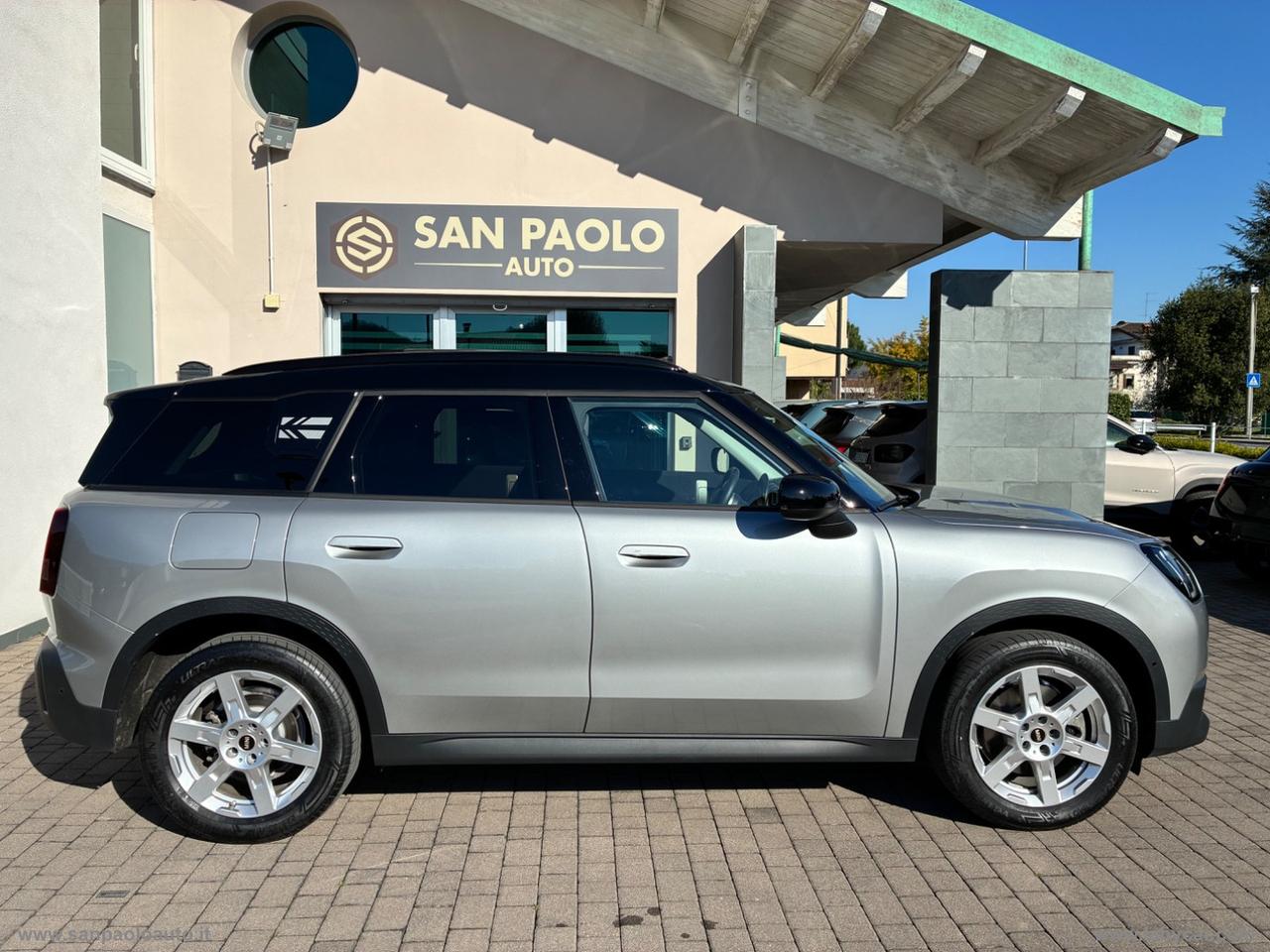 MINI Mini C Favoured Countryman