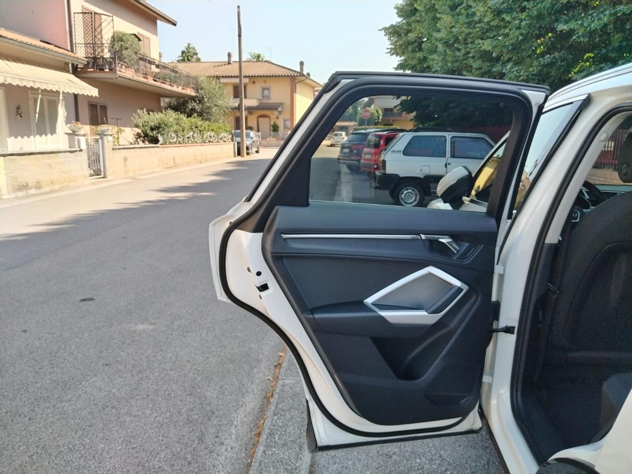 Audi Q3 S Line 2.0 35 TDI #5885