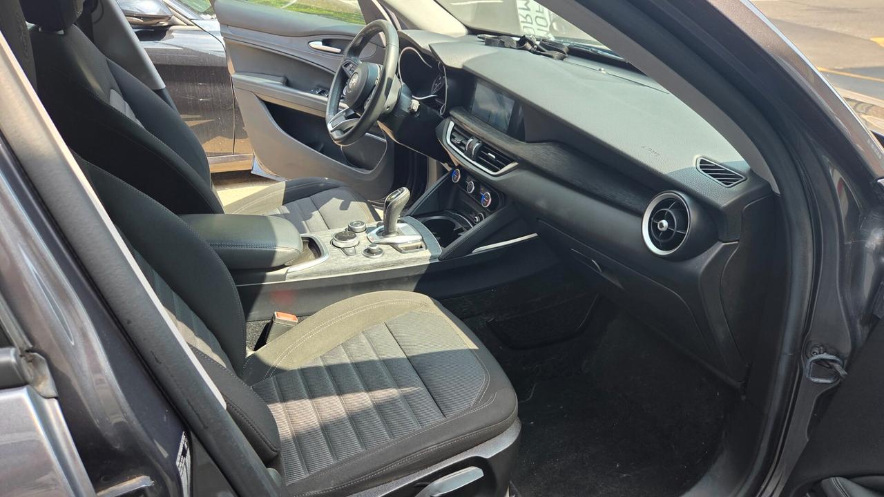 Alfa Romeo Stelvio 2.2 Turbodiesel 190 CV AT8 Q4 Business