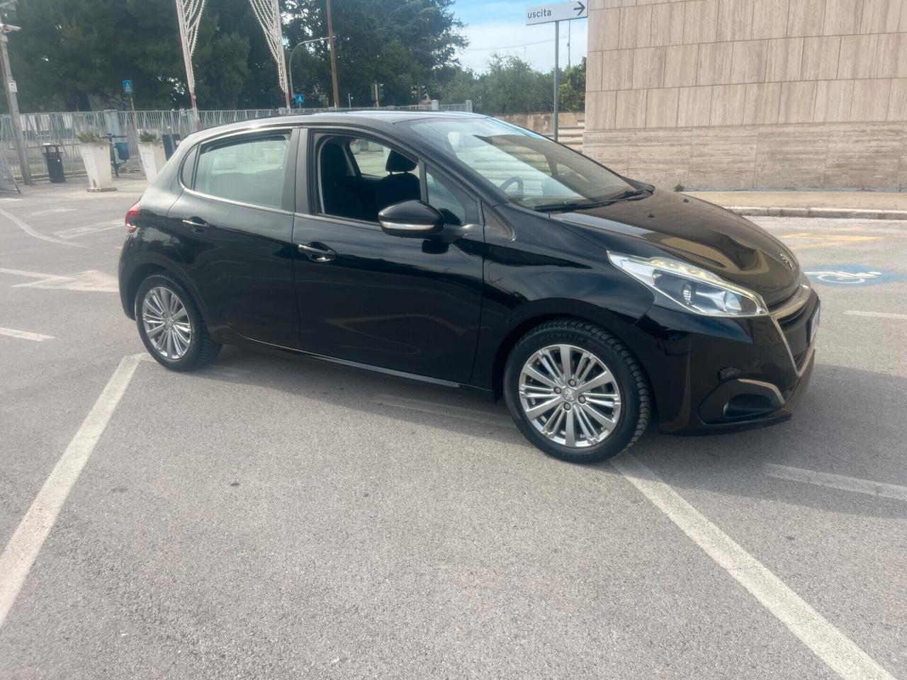 Peugeot 208 1.5 HDi 75 5 porte Perfetta Garantita