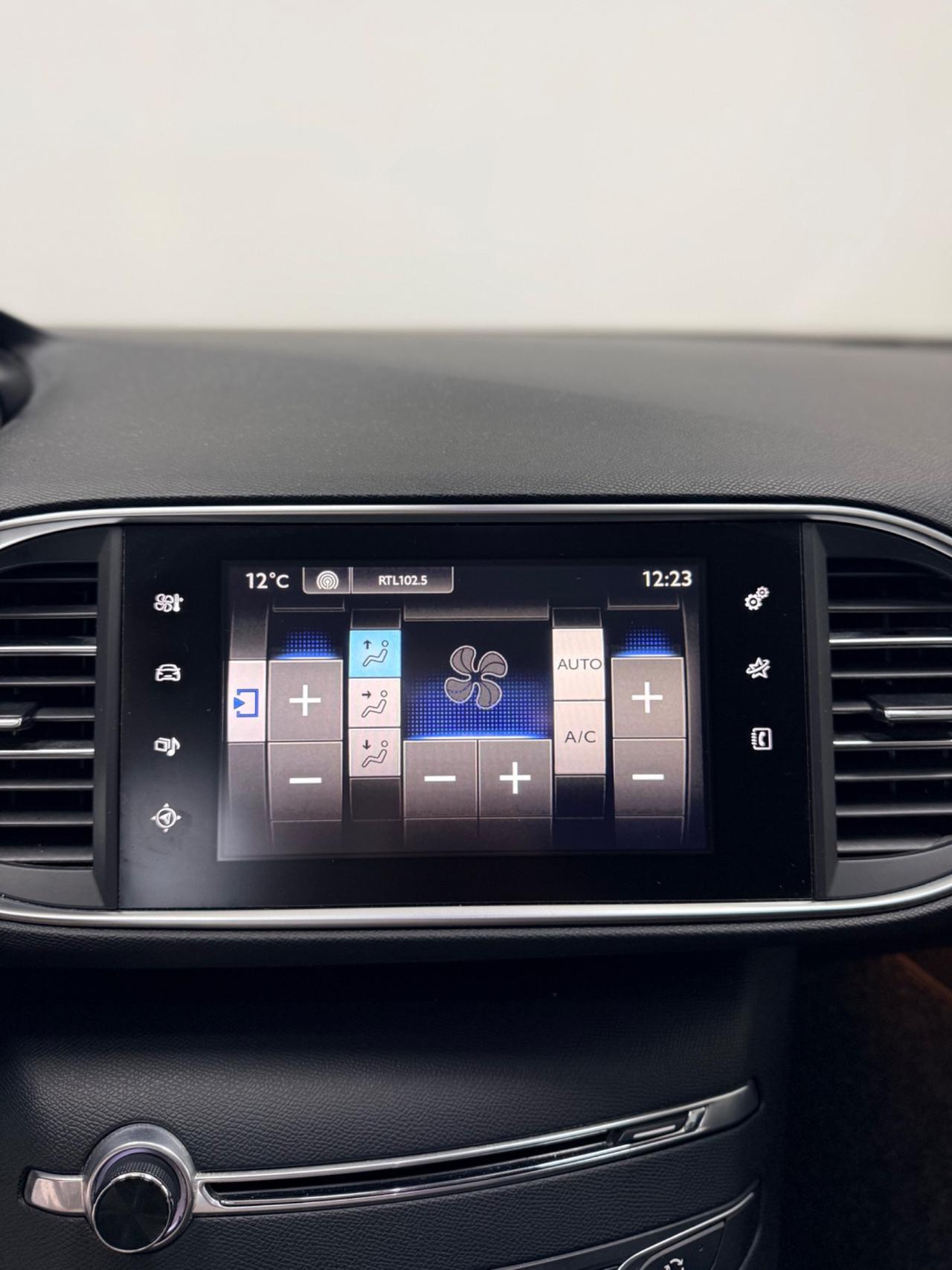 Peugeot 308 1.6 BHDi 120cv SW GT Line 04/2016 Euro 6B