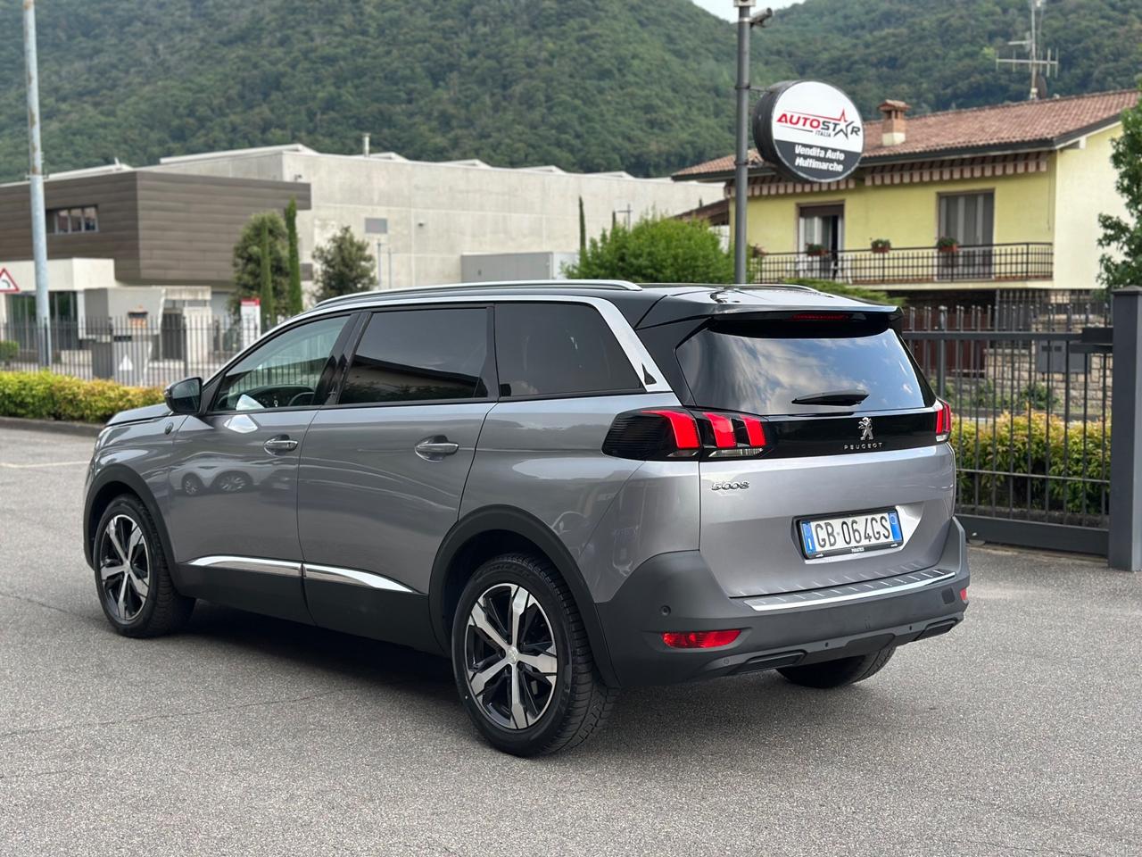 Peugeot 5008 BlueHDi 130 S&S EAT8 Crossway