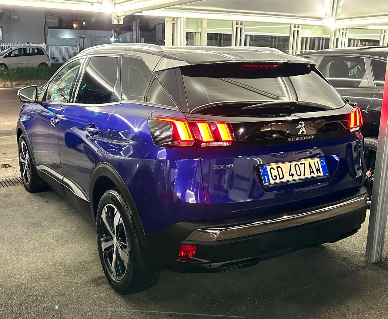 PEUGEOT 3008 1.5 130cv Automatica Allure 2020