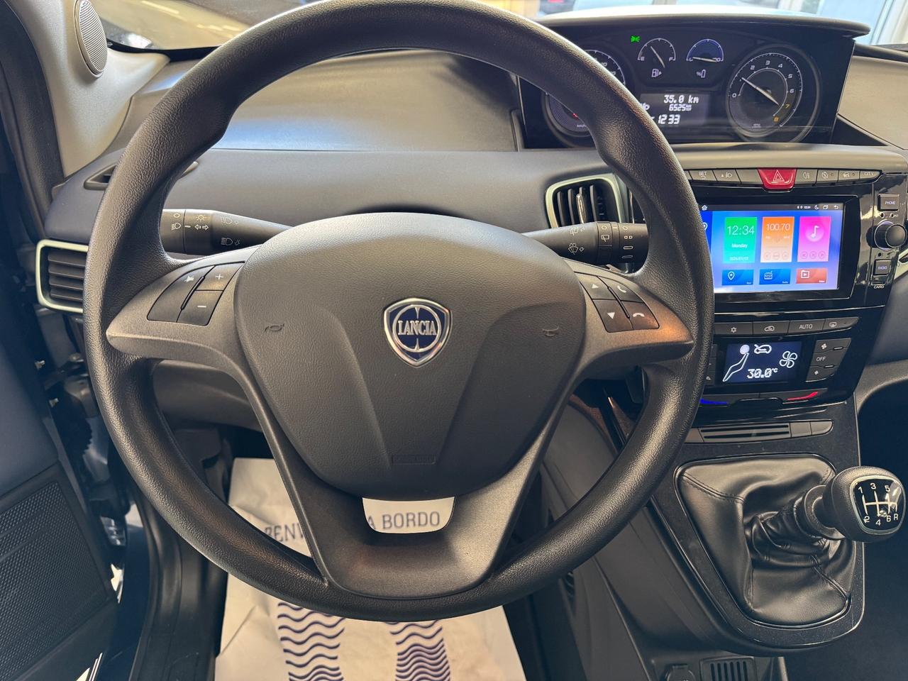 Lancia Ypsilon 1.0 FireFly 5 porte S&S Hybrid Silver