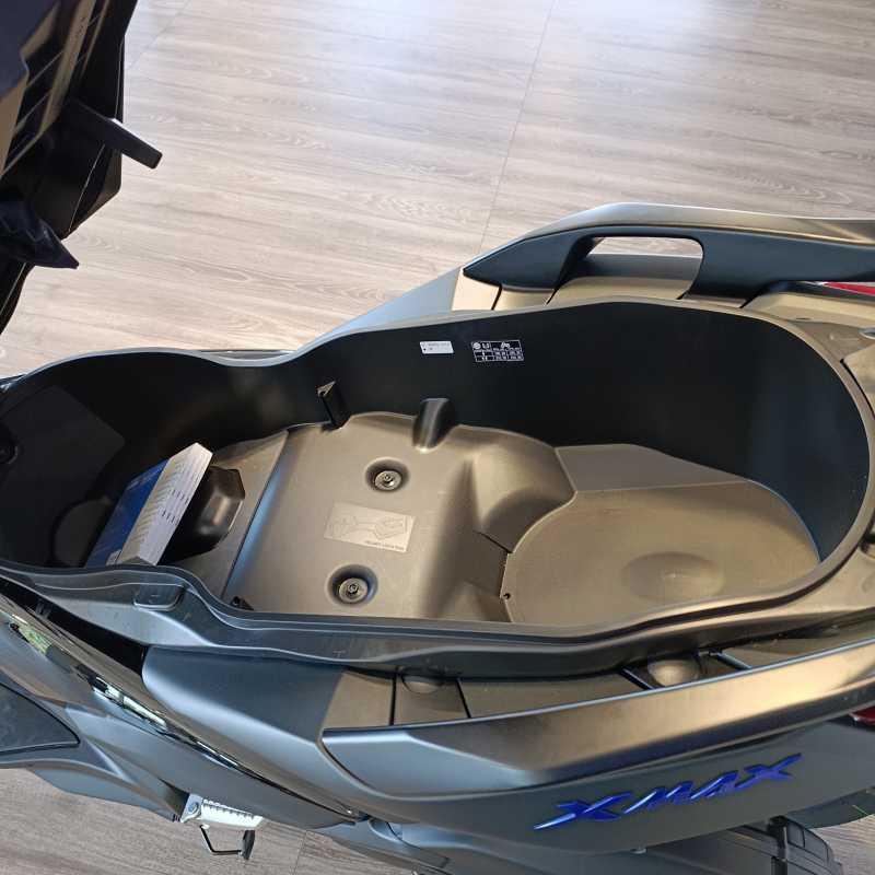 Yamaha X-Max 125 - 2026