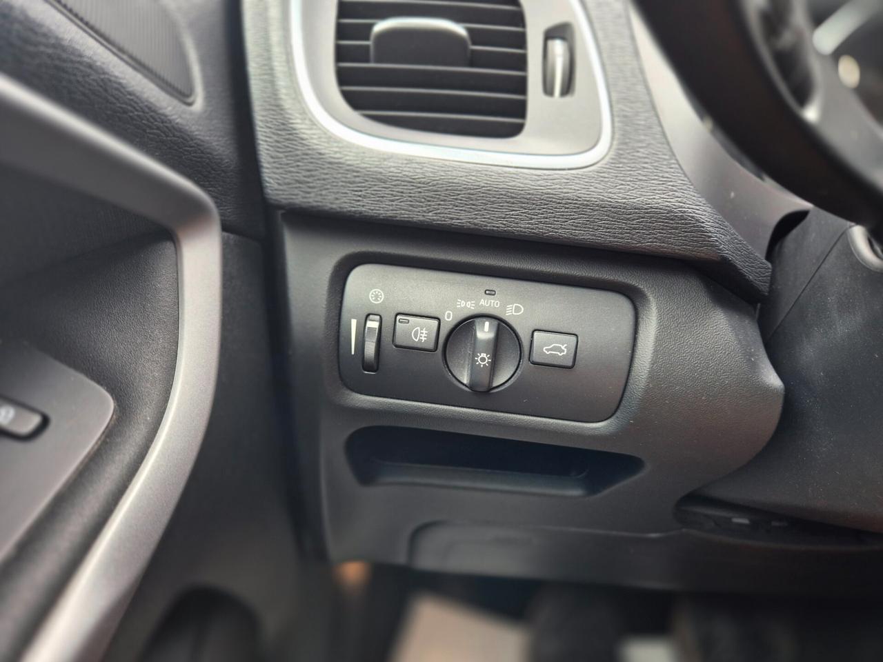 Volvo V40 Cross Country D2 Business Plus