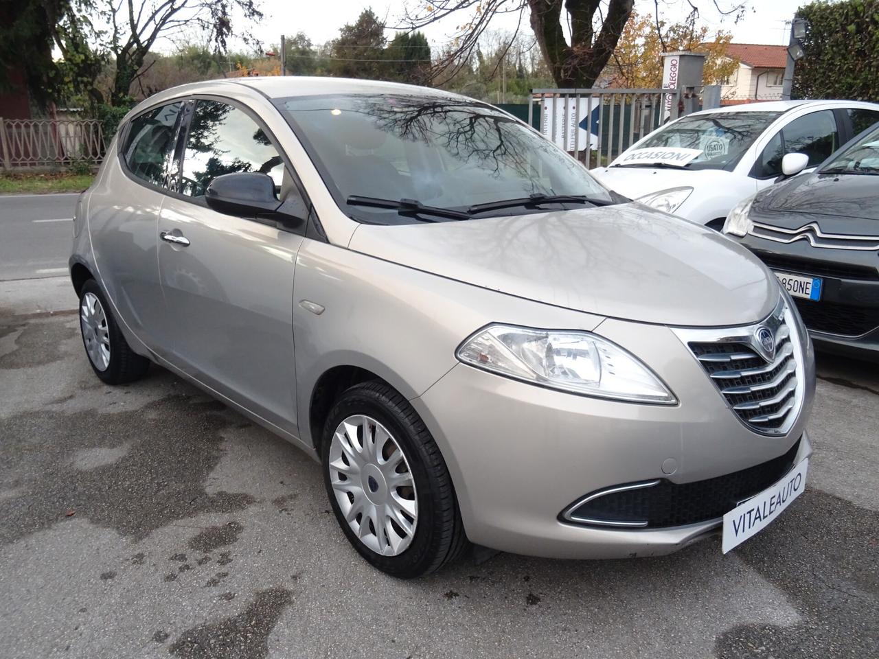 Lancia Ypsilon 1.2 69 CV 5p Elle OK NEOPATENTATI