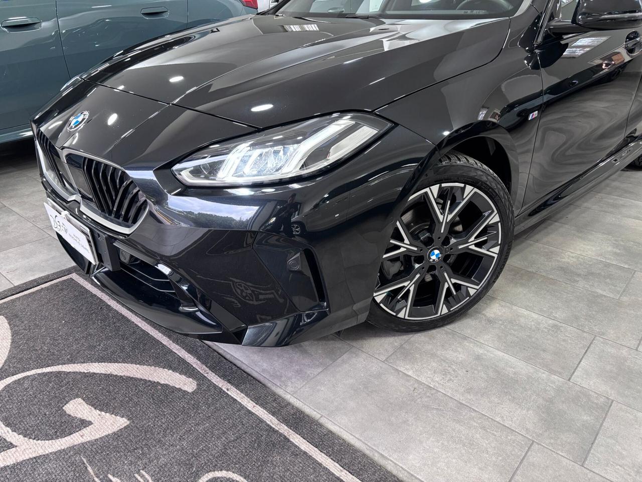 BMW 118D M-SPORT TETTO-NAVI-LED