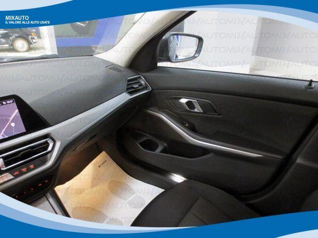 BMW 318 D Business Advantage AUT EU6