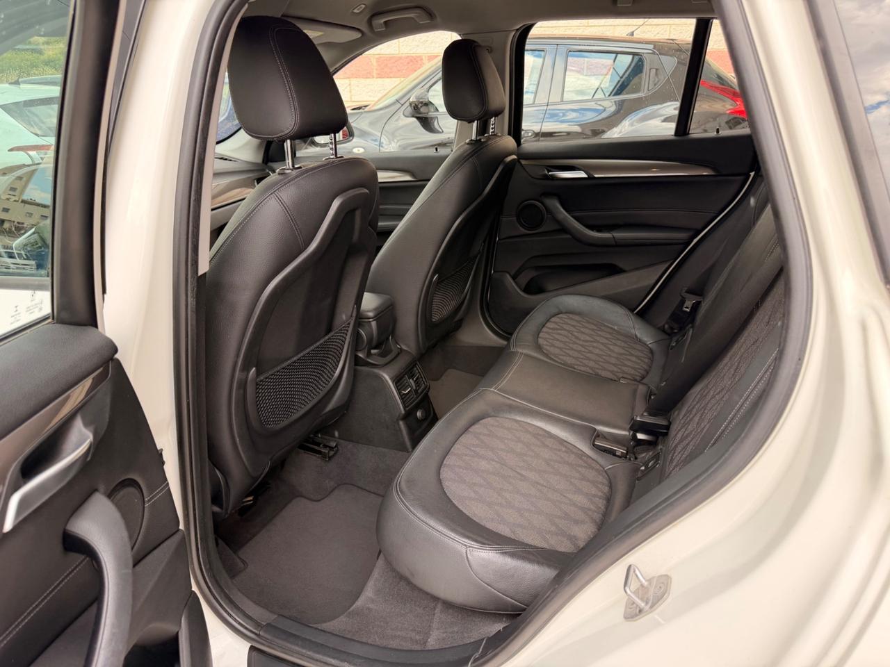 Bmw X1 sDrive18d xLine