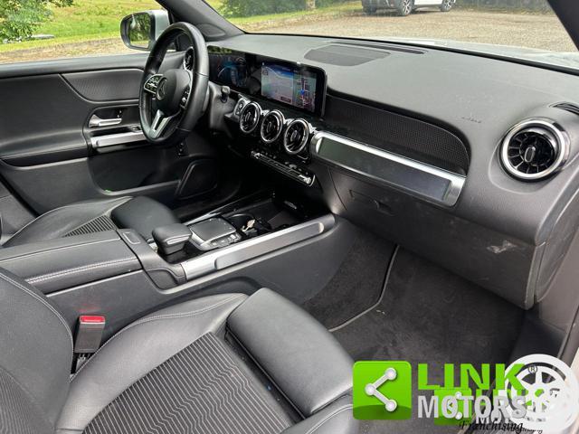 MERCEDES-BENZ GLB 200 Premium