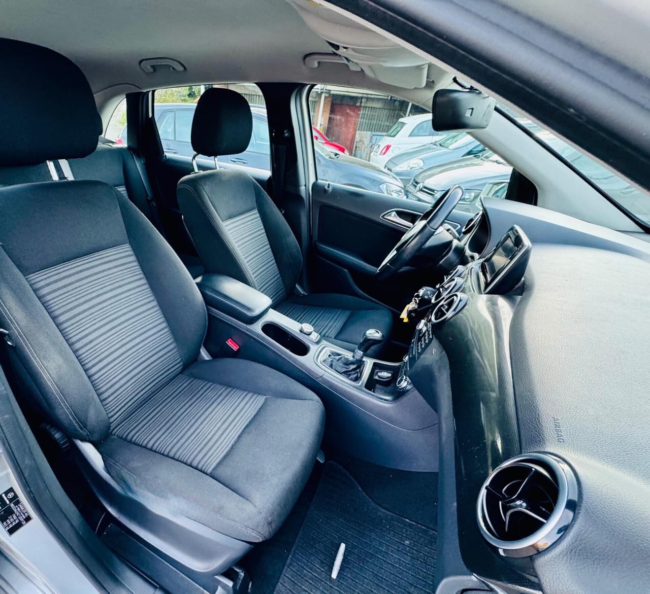 Mercedes-benz B 180 Premium ok neopatentati