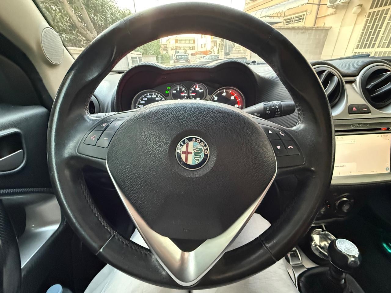 Alfa Romeo MiTo 1.6 JTD Distinctive Sport Pack