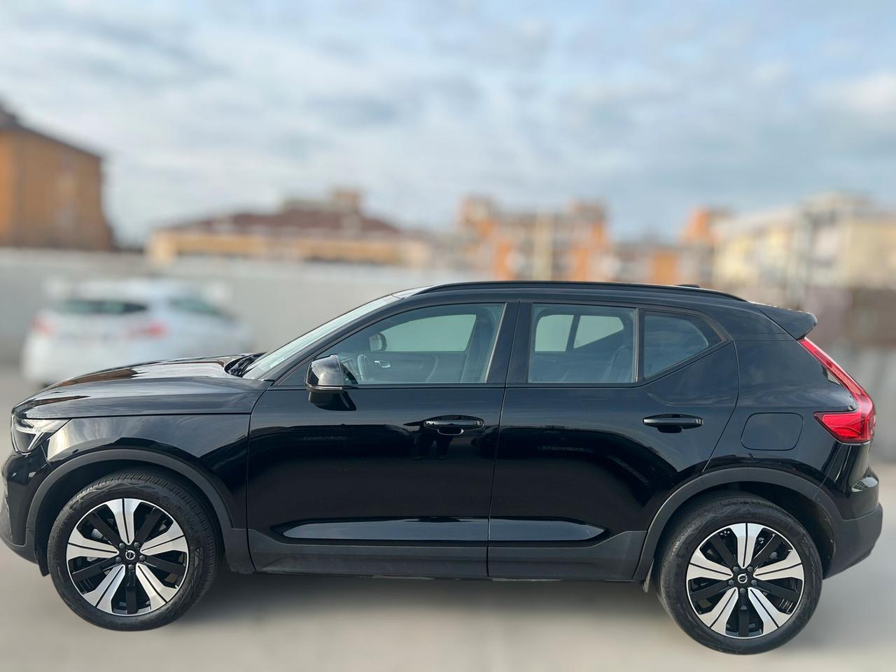 Volvo XC40 single motor - ANCHE PER NEOPATENTATI
