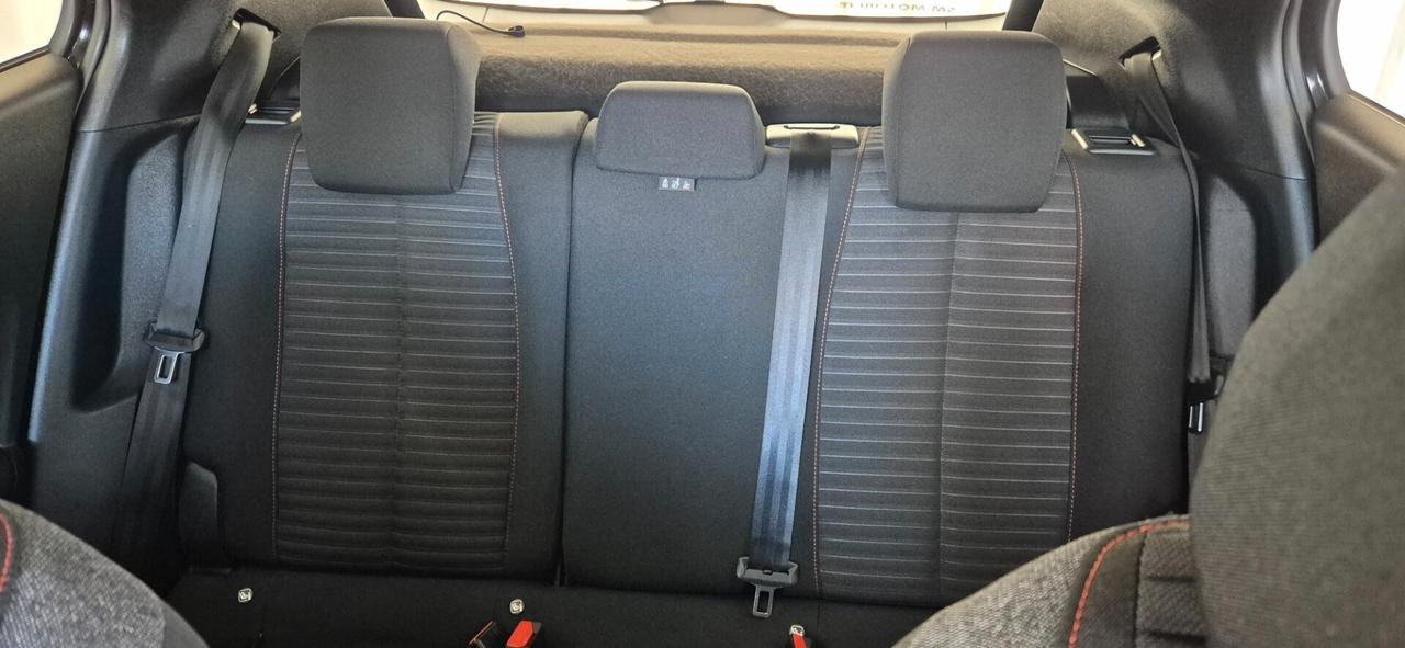 PEUGEOT 2008 1.5HDI 110CV U.proprietario 03/2021