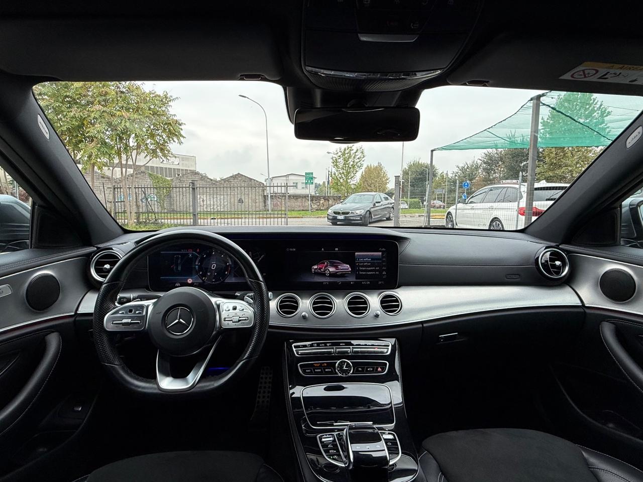 Mercedes-benz E 220 d Premium Plus AMG Led*Navi*360*Full Top