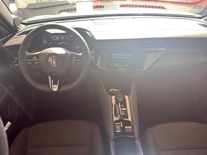 Alfa Romeo Junior 1.2 136 CV Hybrid eDCT6