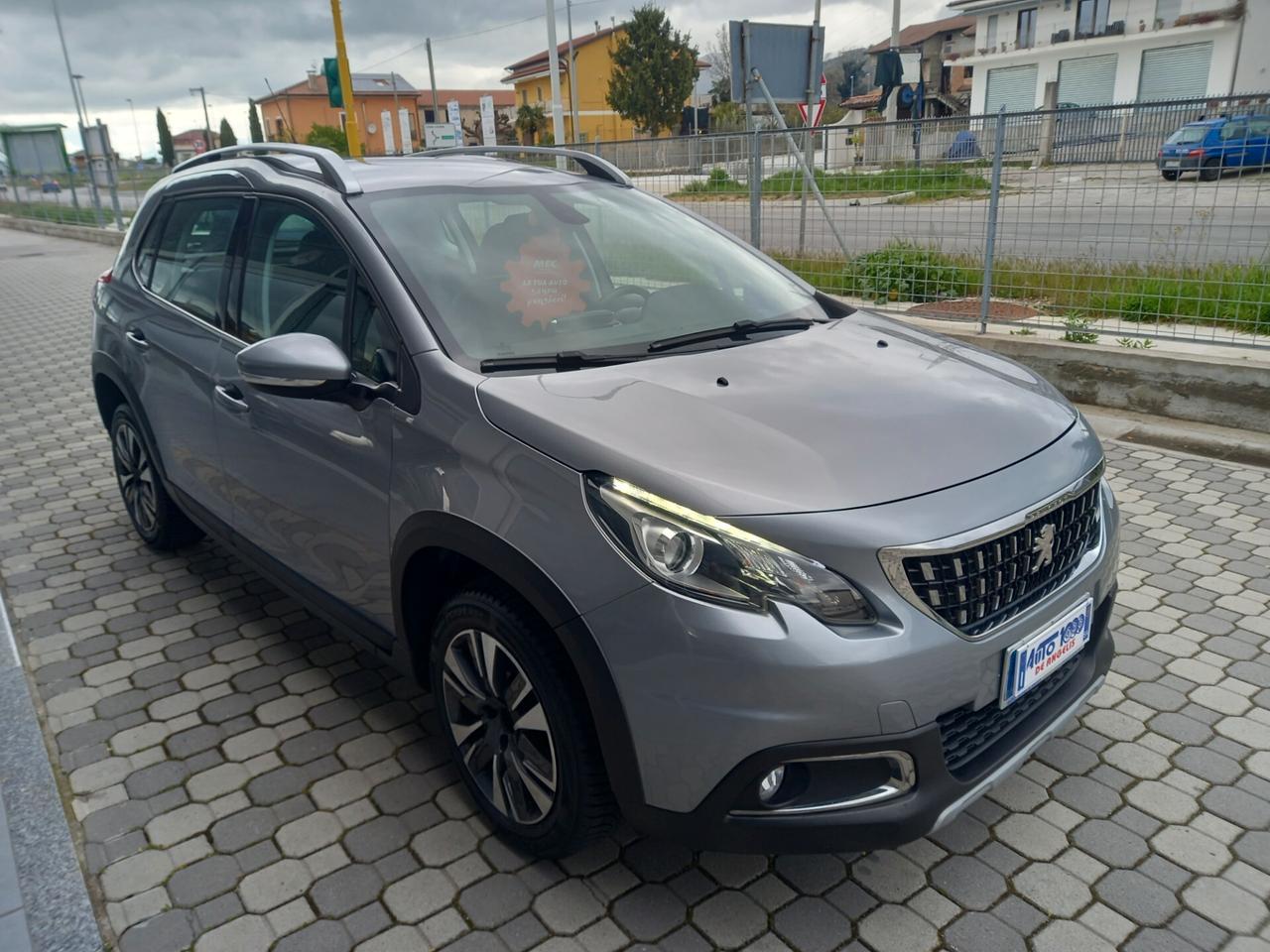 Peugeot 2008 1.6 BLUEHDI 100 cv *** ALLURE - FULL OPTIONALS *** EURO 6