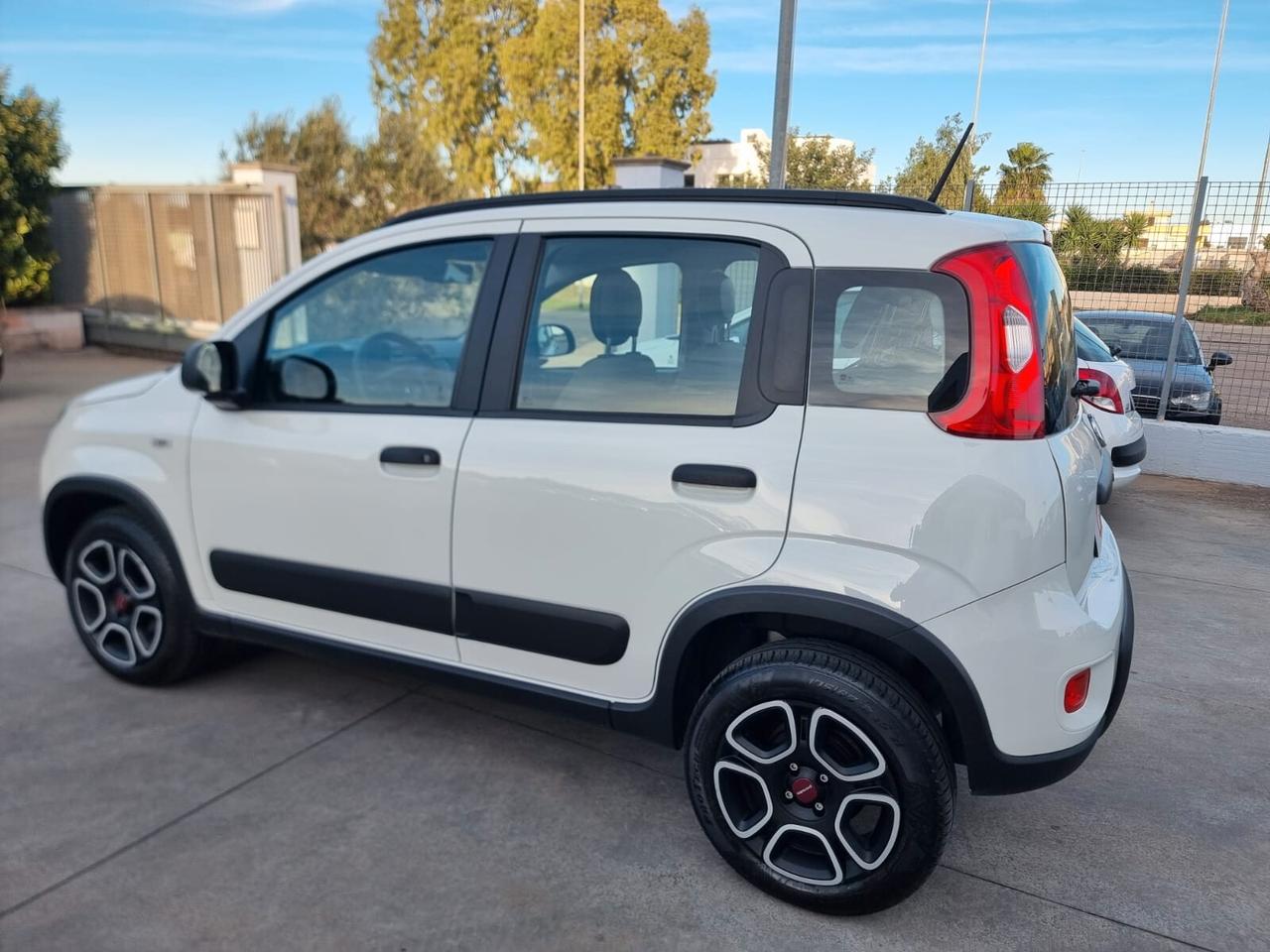 Fiat Panda 0.9 TwinAir Turbo Natural Power City Cross