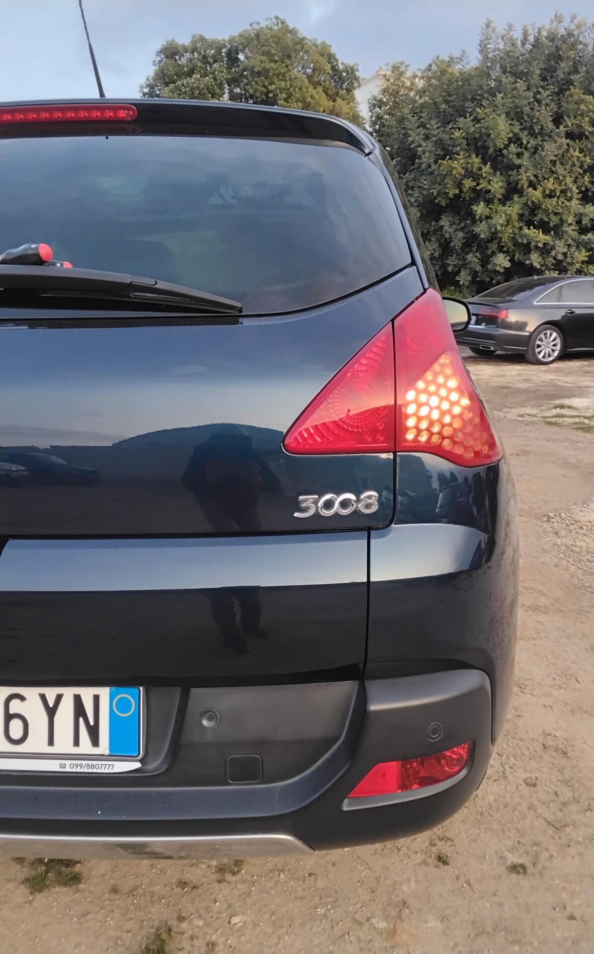 Peugeot 3008 1.6 HDi 112CV cambio robotizzato Premium