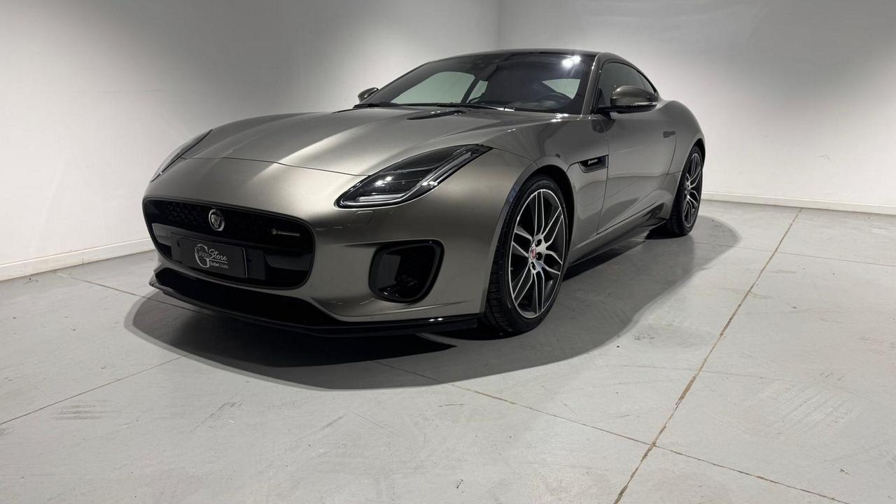 JAGUAR F-Type Coupe 2.0 i4 R-Dynamic rwd 300cv auto my19.5