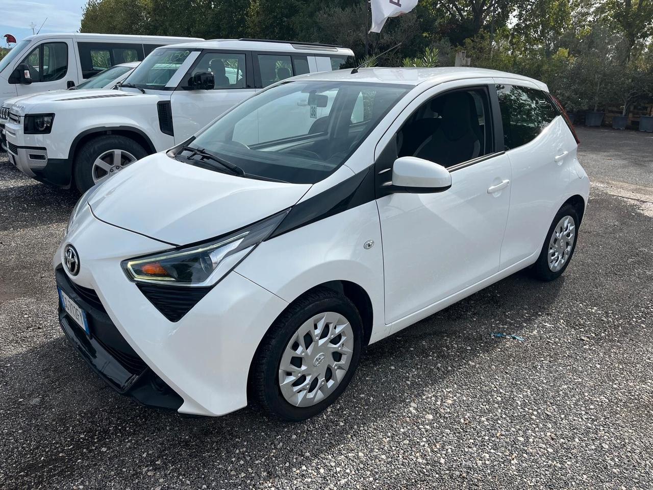 Toyota Aygo Connect 1.0 VVT-i 72CV 5 porte x-business plus