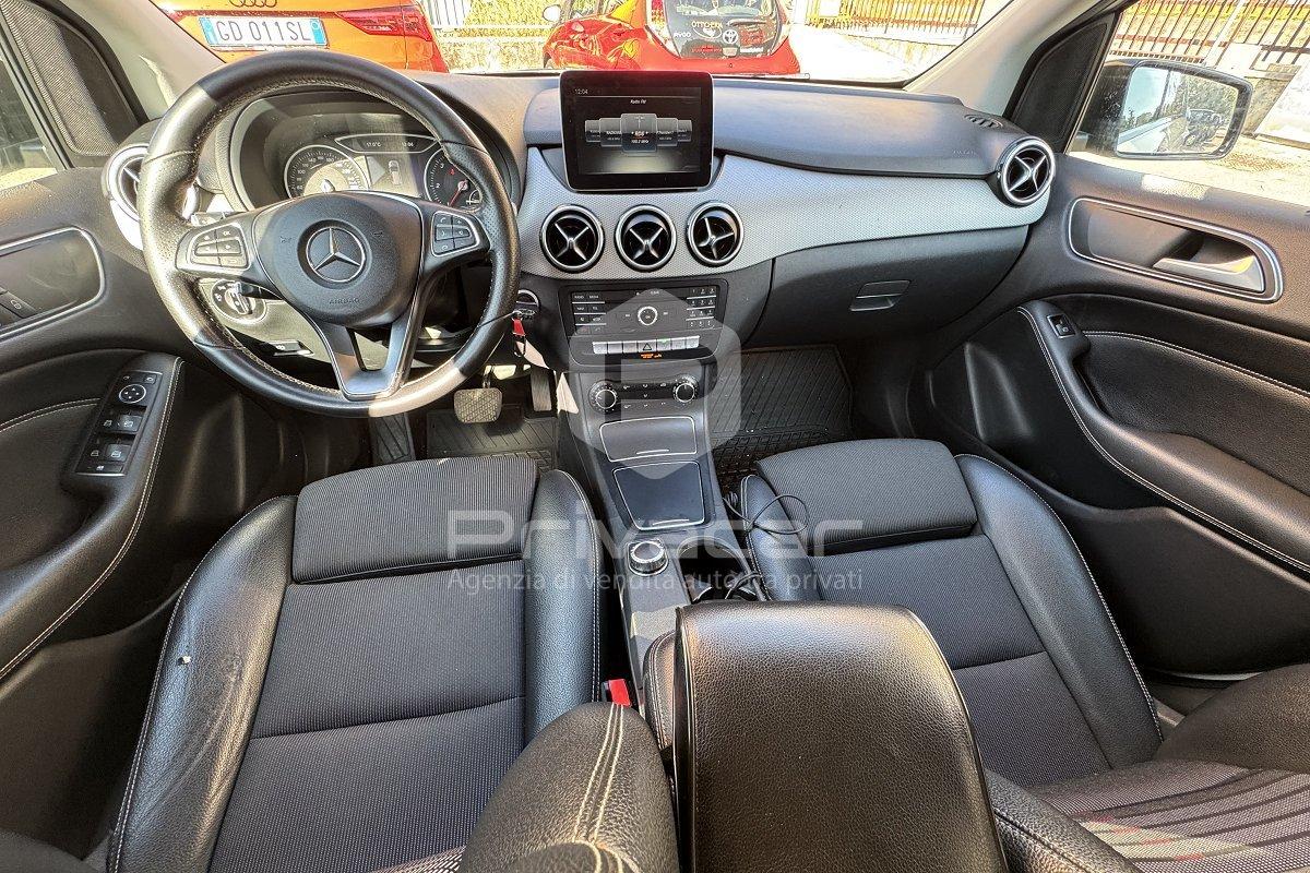 MERCEDES A 180 d Automatic Premium