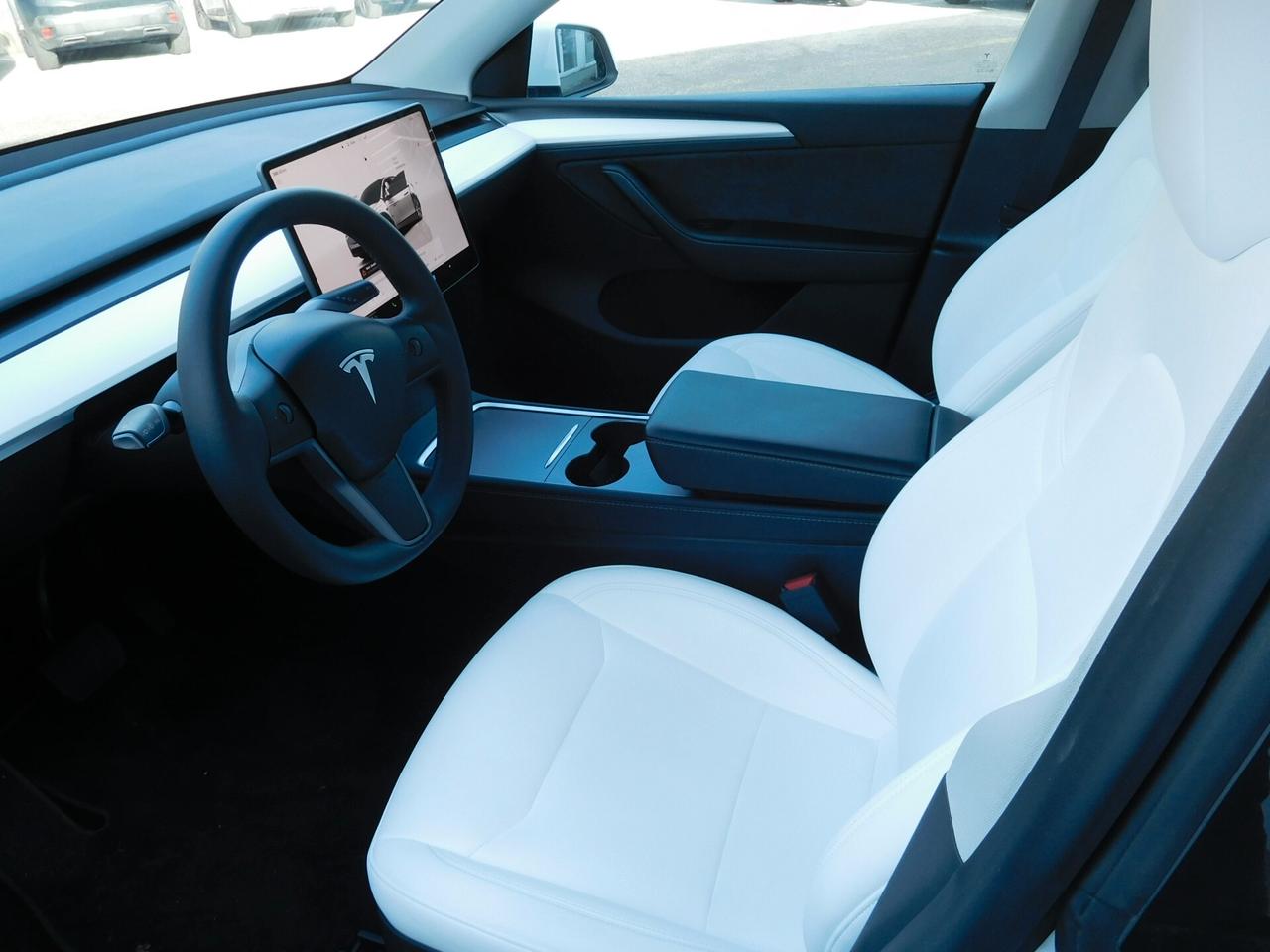 Tesla Model Y Long Range AWD - IVA ESPOSTA