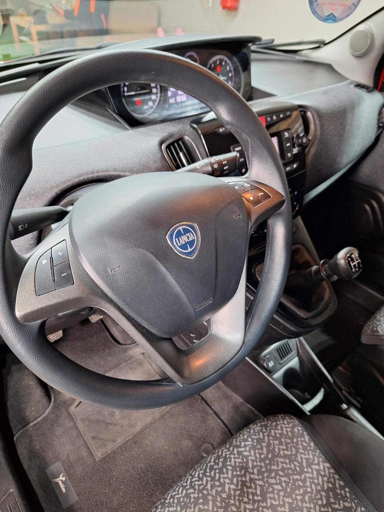Lancia Ypsilon 1.2 69 CV S&S My19 E6