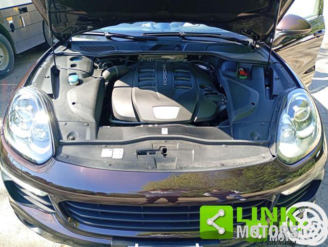 PORSCHE Cayenne 3.0 V6 tdi Platinum Edition 245cv tiptronic