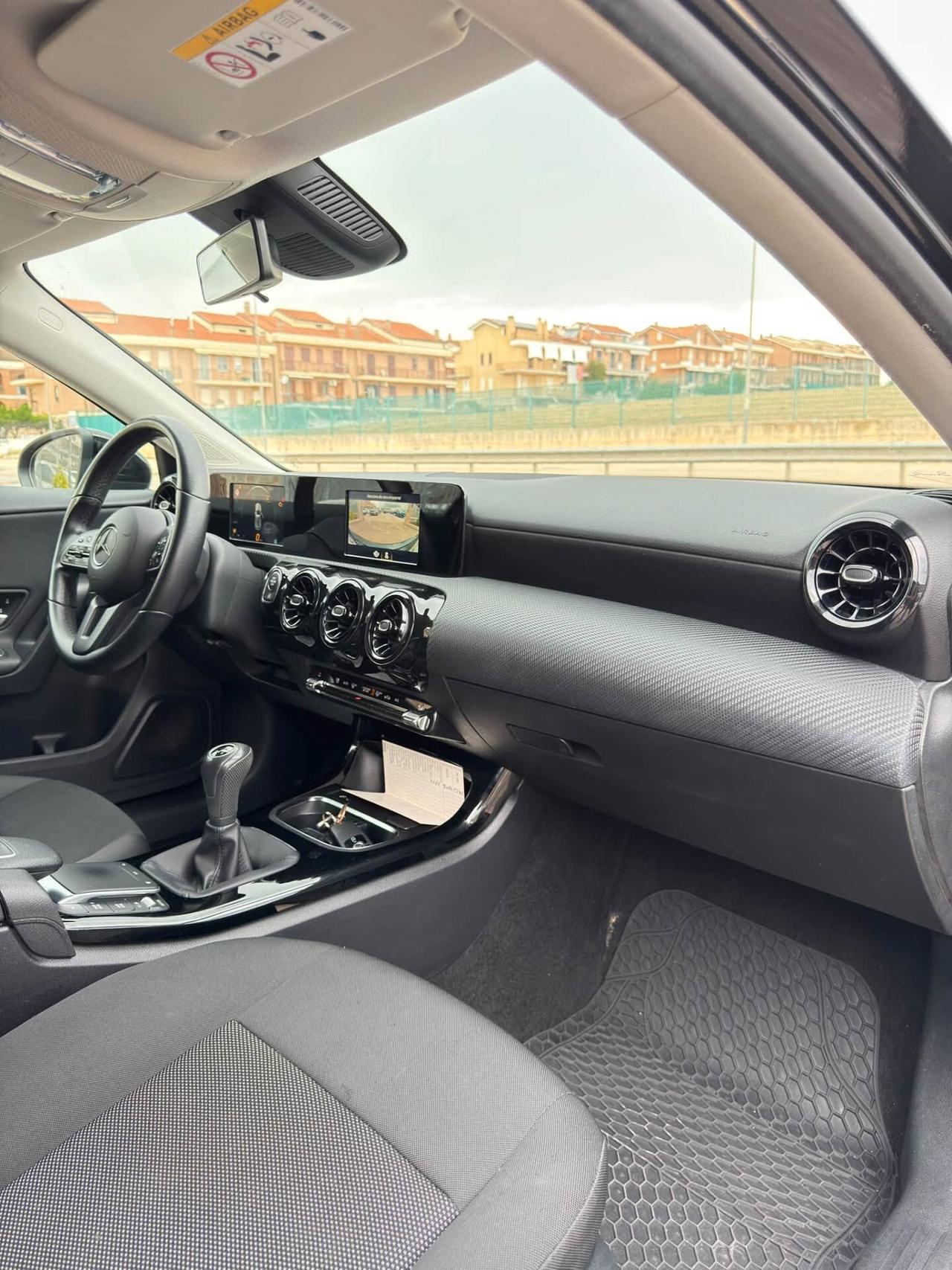 Mercedes-benz A 160 d Premium