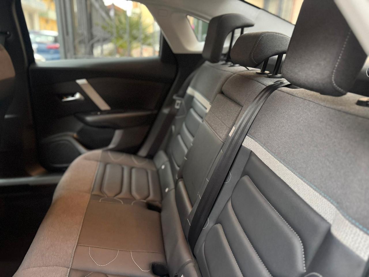 Citroen C4 X BlueHDI 130 S&S EAT8 Max