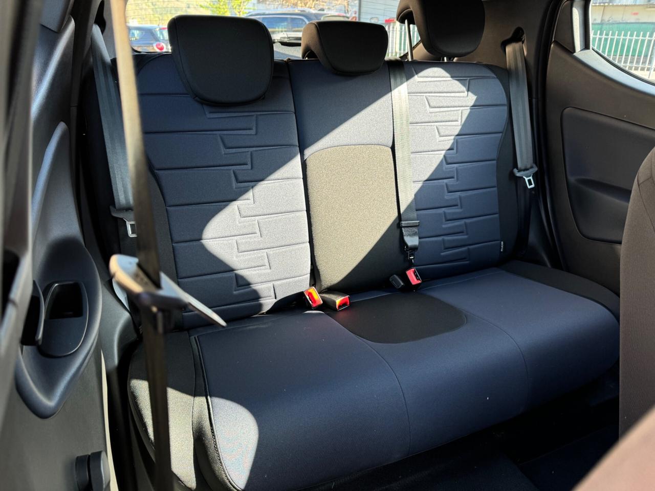 Lancia Ypsilon 1.0 FireFly 5 porte S&S Hybrid Gold