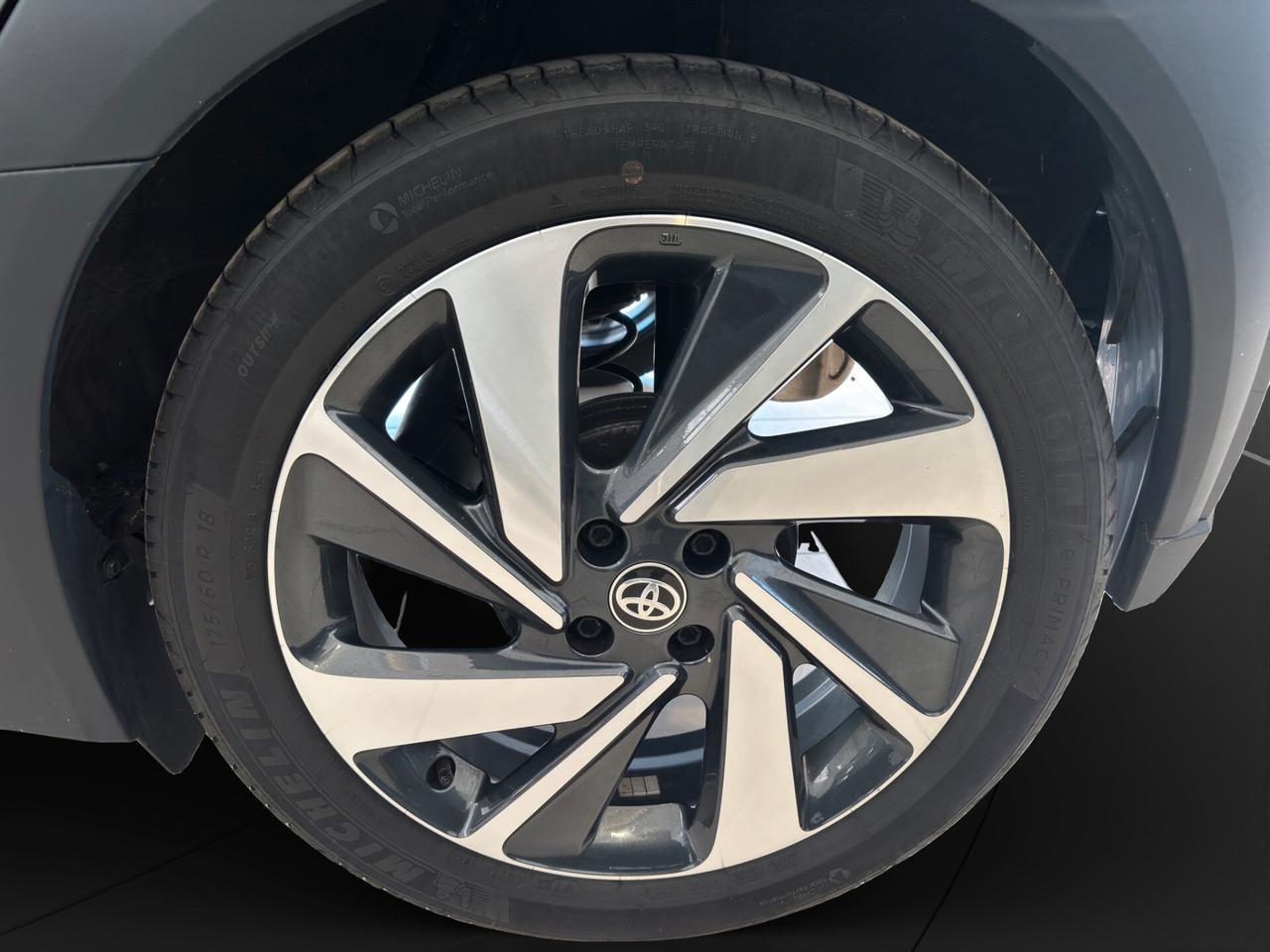 Toyota Aygo X 1.0 VVT-i 72 CV 5 porte Lounge S-CVT