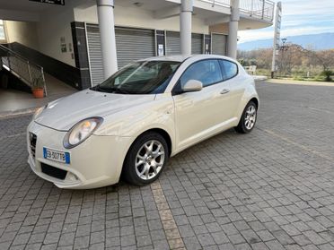 Alfa Romeo MiTo Distinctive Sport Pack