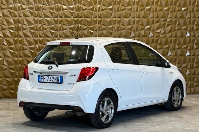 Toyota Yaris 1.5 Hybrid 5 porte Cool