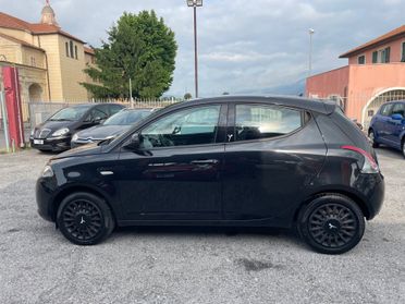 Lancia Ypsilon 1.2 69 CV 5 porte Platinum
