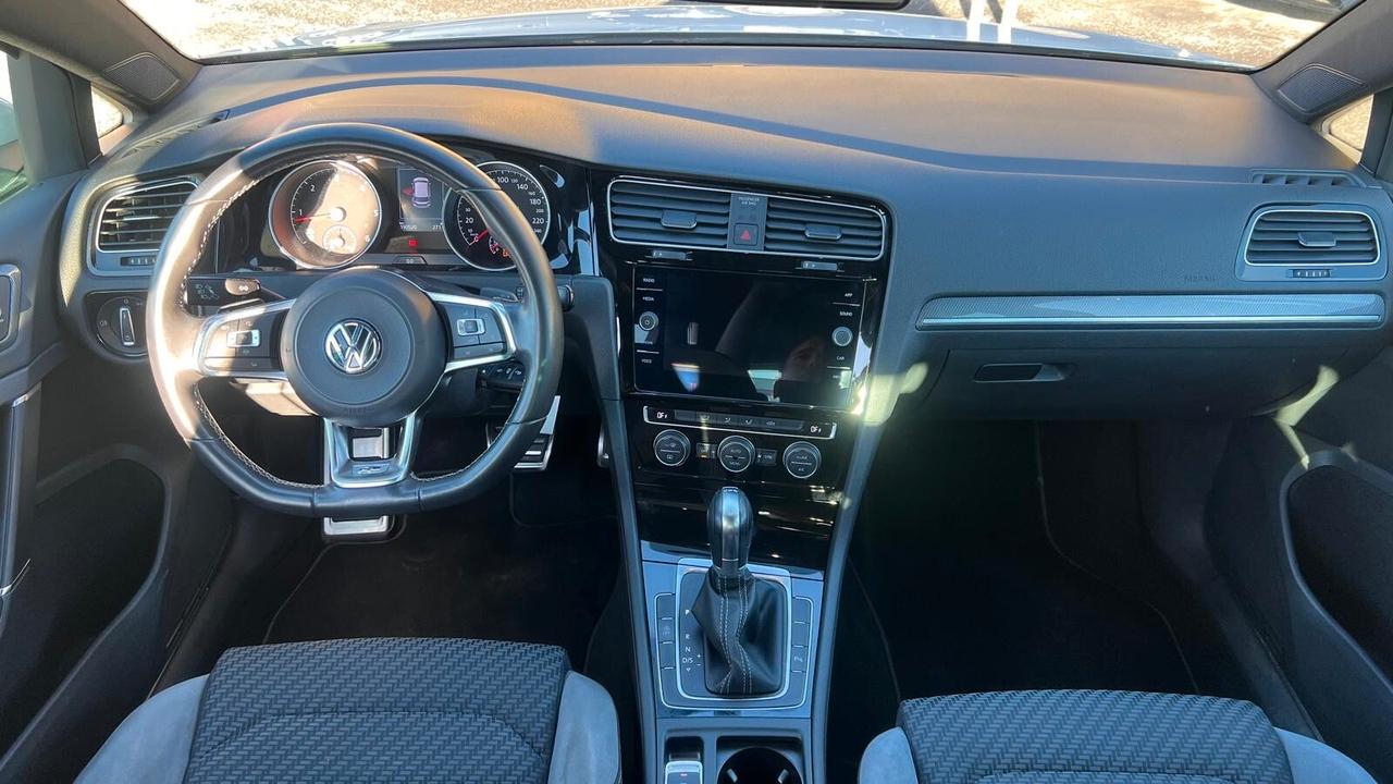 Volkswagen Golf 1.6 TDI 115 CV DSG 5p R-LINE