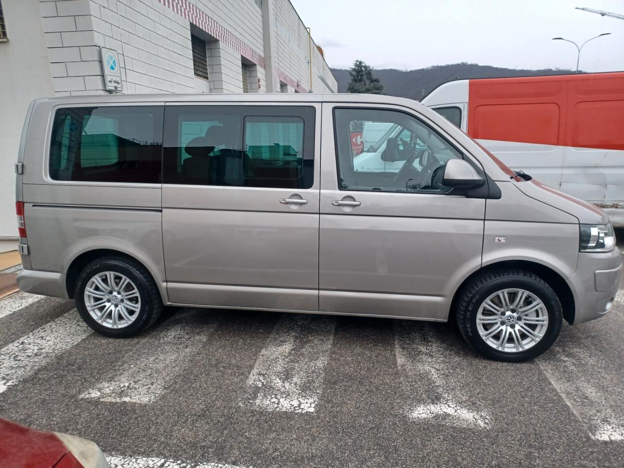 T5 CARAVELLE 2.0 TDI DSG 180 hp