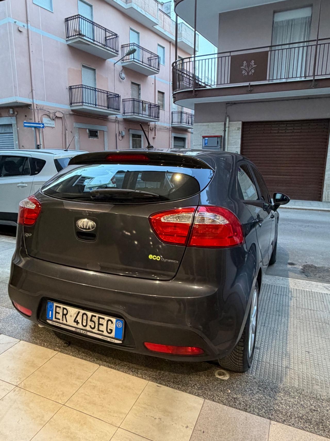 Kia Rio 1.1 CRDi 5p. Cool