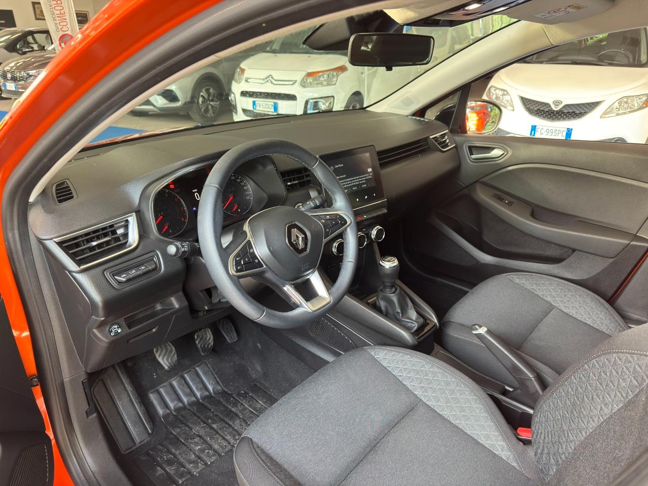 Renault Clio 5/V - 1.0 TCe 100 CV GPL - Equilibre - OK NEOPATENTATI/E!