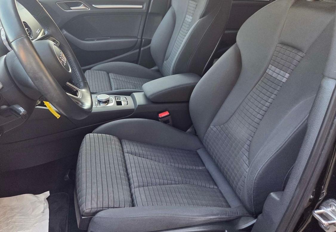 AUDI A3 Sportback 1.6 Tdi SPORT - Led Navi 17