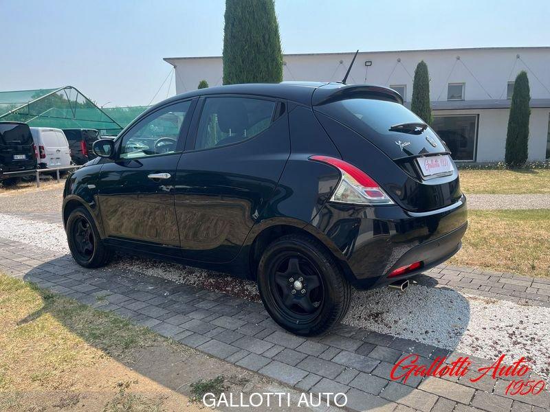 Lancia Ypsilon 1.0 FireFly 70cv Hybrid Gold