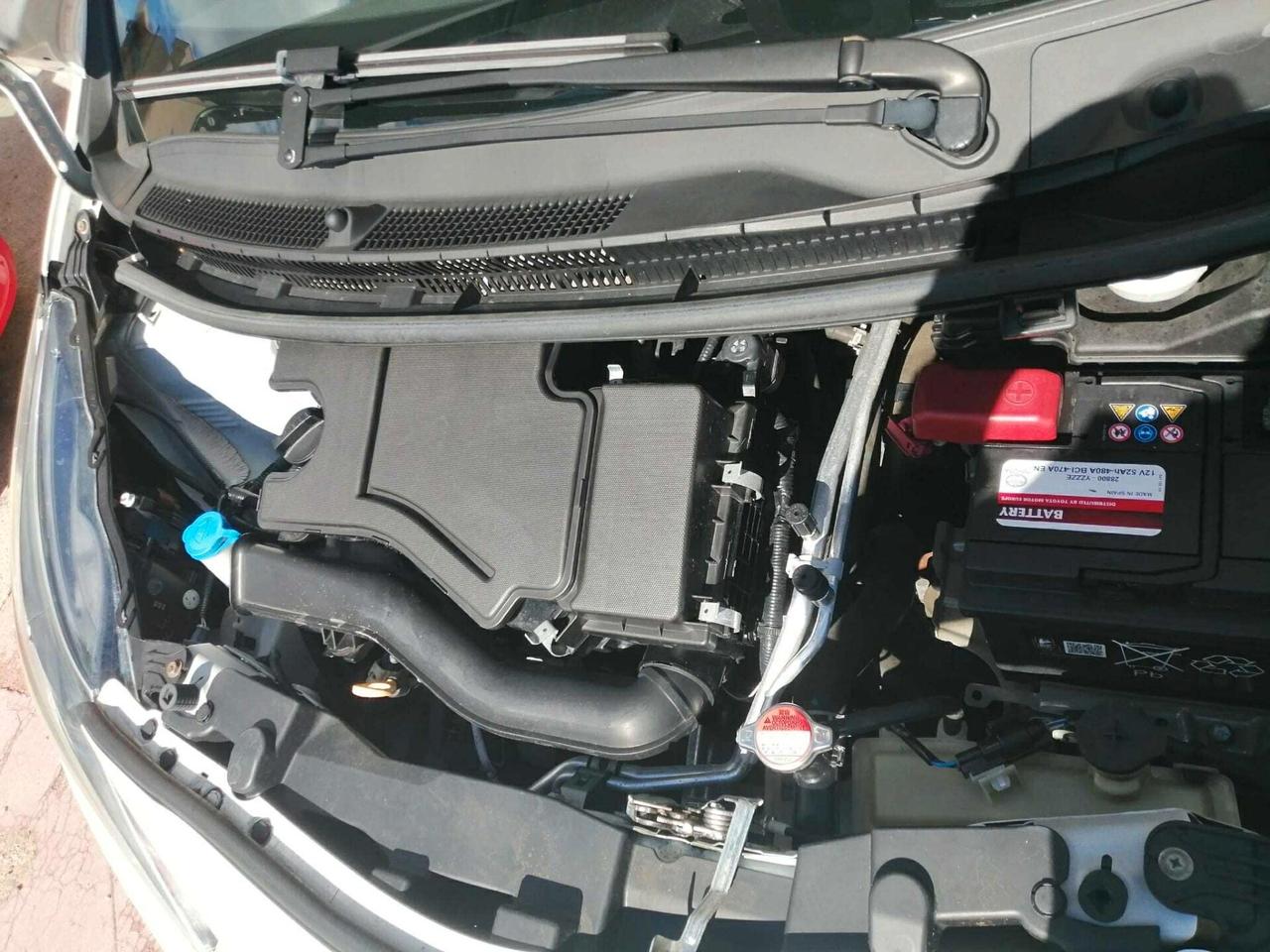 Toyota Aygo 1.0 69 CV NAVI 2017 Full