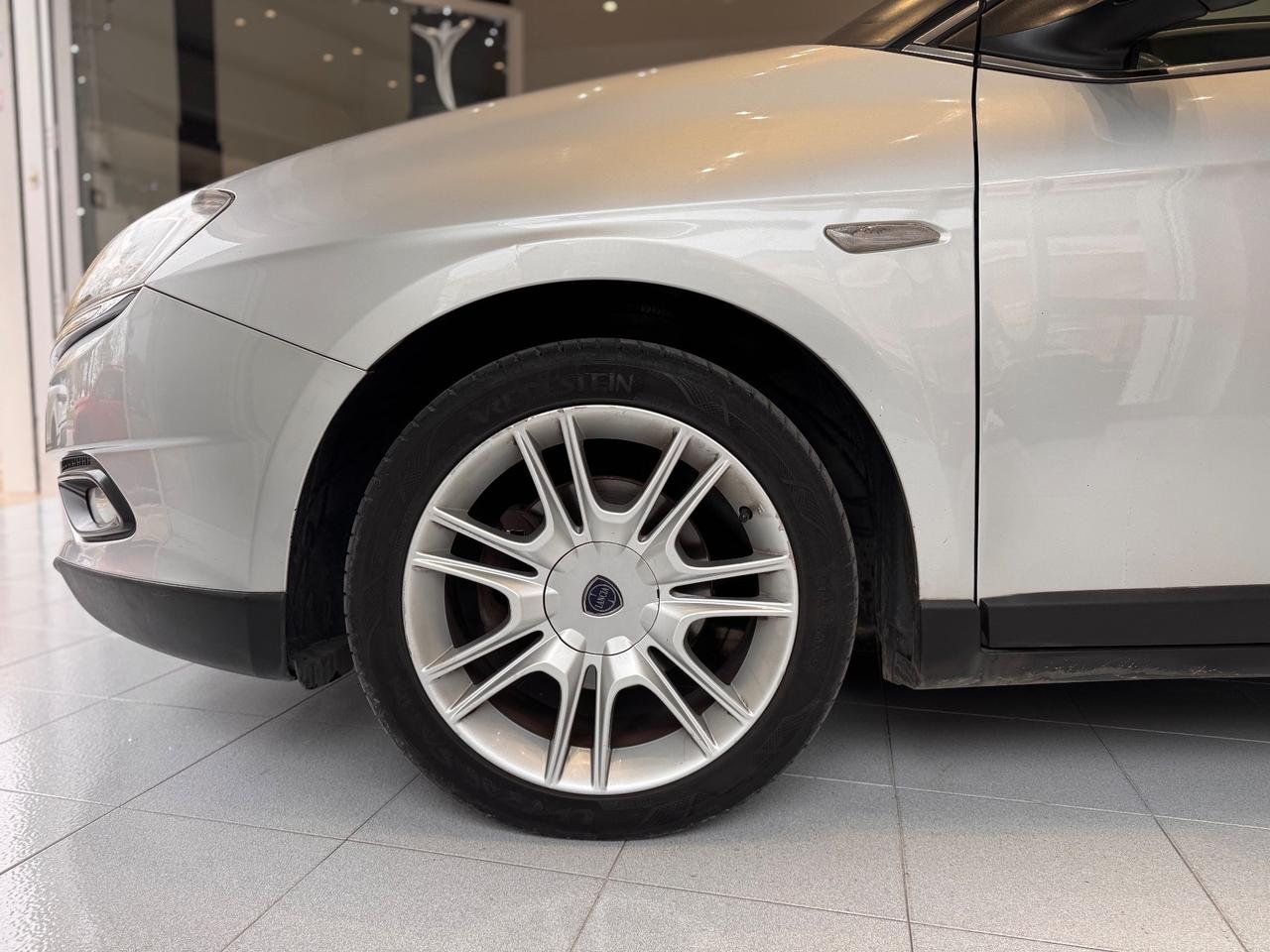 Lancia Delta 1.6 MJT Platino “TETTO APRI”