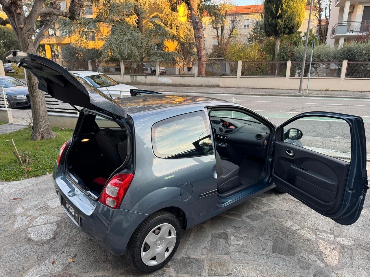 RENAULT TWINGO 1.2 LE IENE NEOPATENTATI
