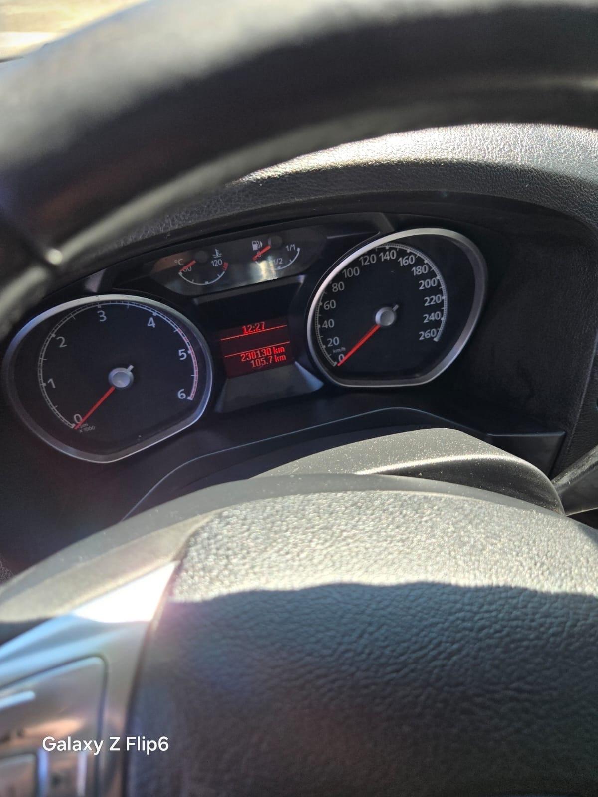 Ford Galaxy 2.0 TDCi 140 CV Ghia DPF